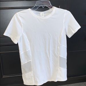 White Lululemon shirt